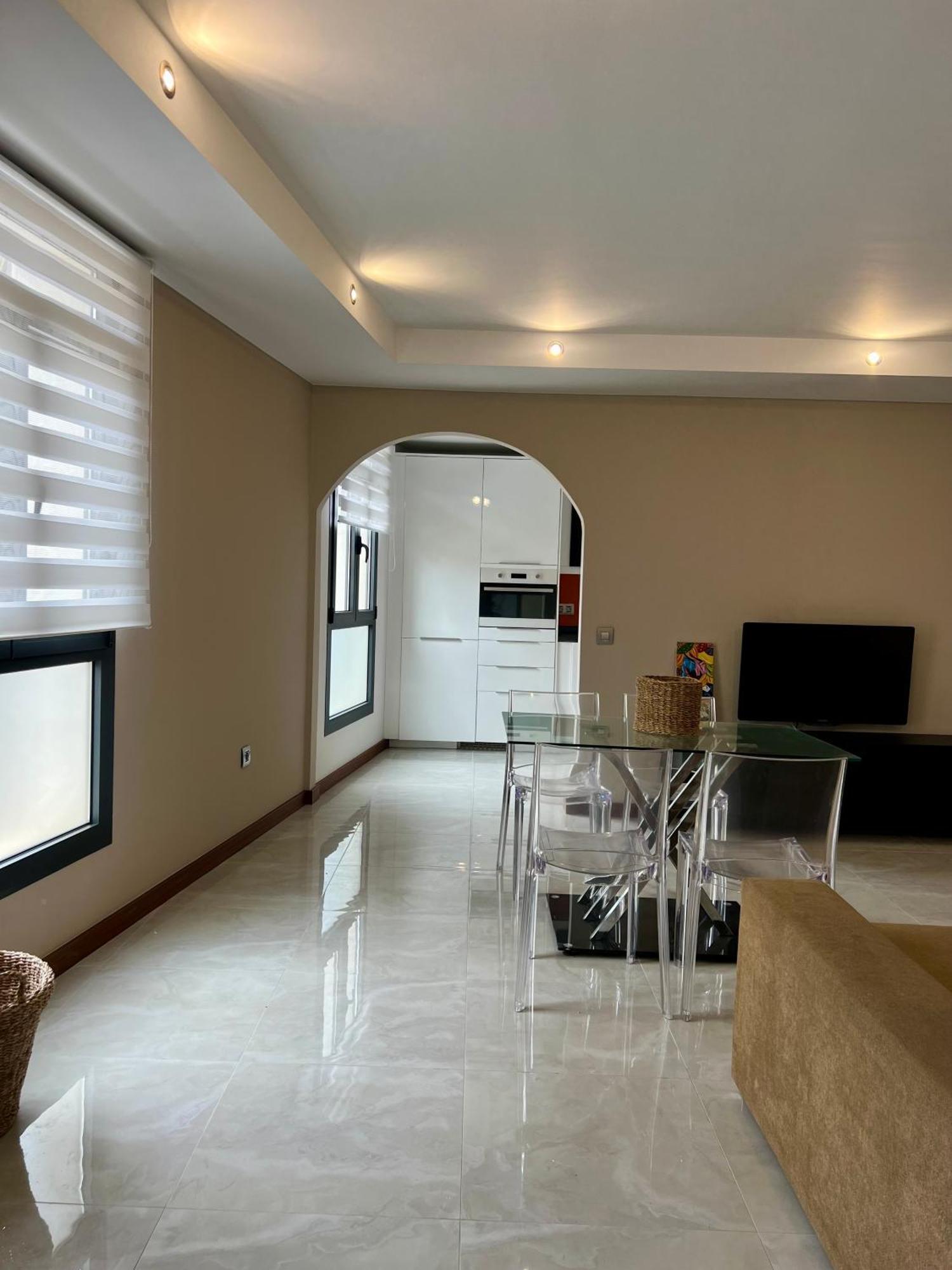 Detail Apartment *